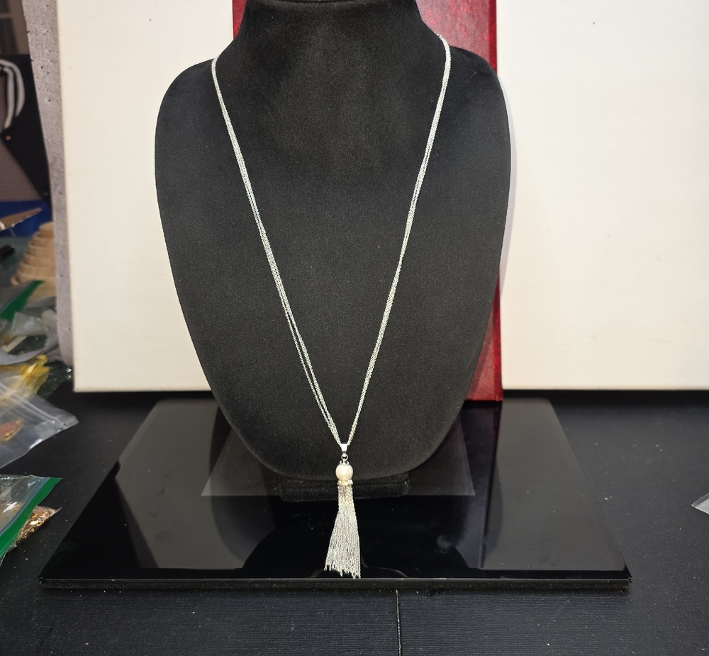 Delicate Silver-Tone Tassel Pendant Necklace for Women